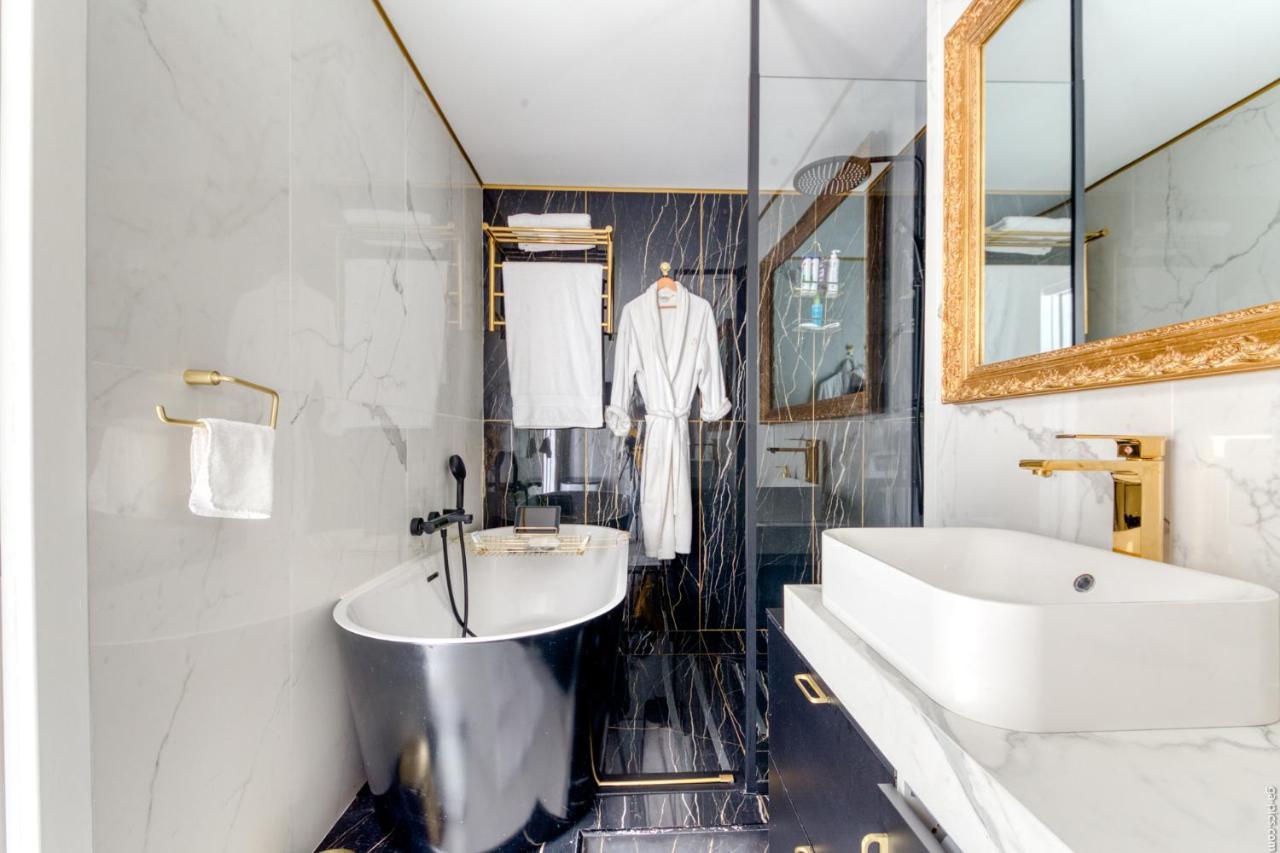 Luxury Maubourg - Vue Mer - Croisette 50M Plage - Clim - Terrasse 戛纳 外观 照片