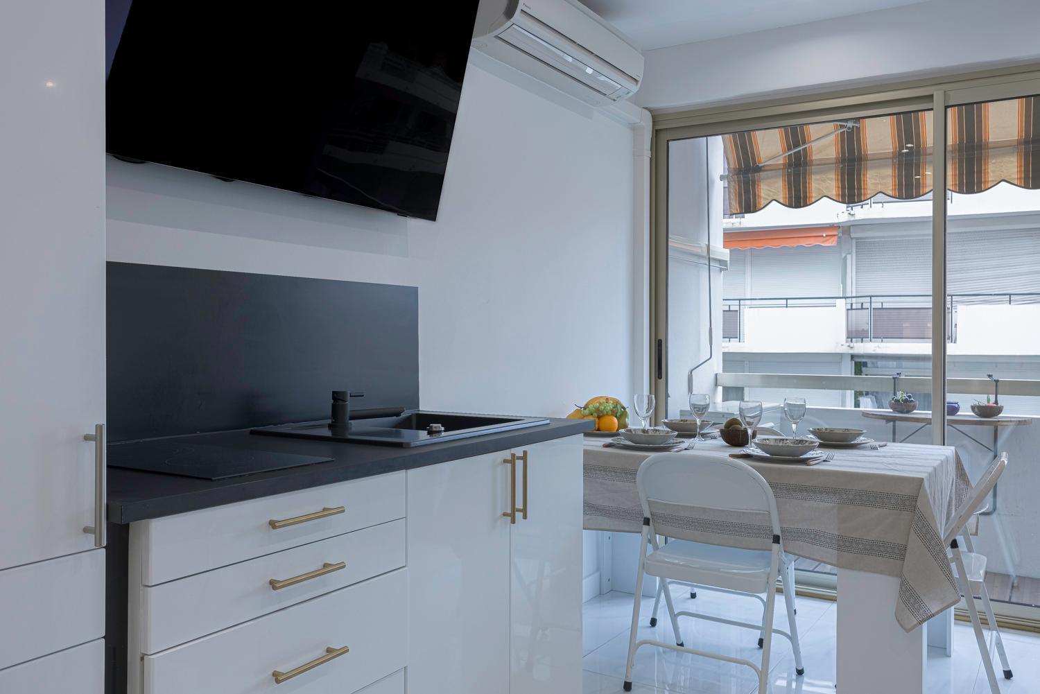 Luxury Maubourg - Vue Mer - Croisette 50M Plage - Clim - Terrasse 戛纳 外观 照片